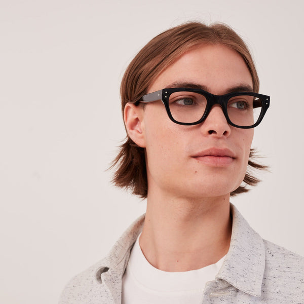 GRACIA_SPECTACLES_BLACK__220_df03a51a-2f6f-4282-b004-0a363a281757.jpg