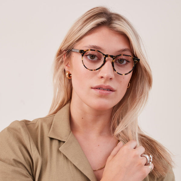 KALLIOS_SPECS_DARKHAVANA__220_3a946995-83a1-4e78-a5a1-630814d4e68f.jpg